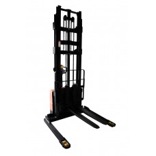 Record CLC16HS Series Fully Powered Straddle Stacker