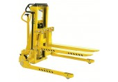 Record RHMS Premium Manual Stacker with Straddle legs